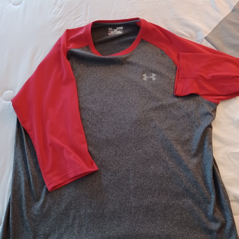 Men's 3/4 sleeve under armour active wear shirt